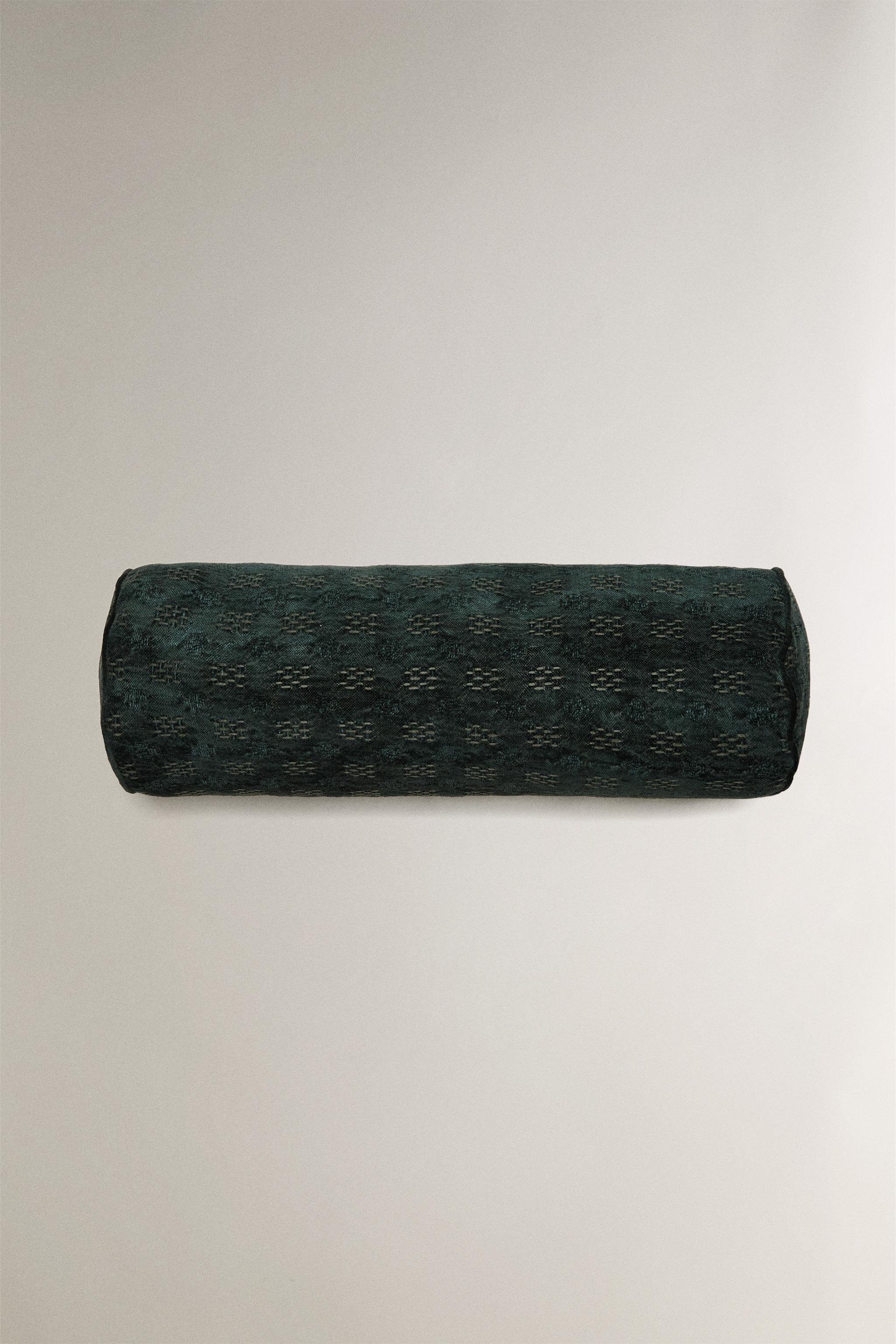 JACQUARD BOLSTER CUSHION